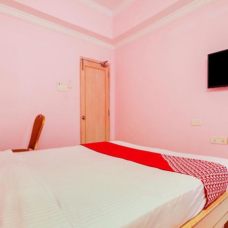 Super Collection O 77115 Vaishnavi Palace Hyderabad Exterior foto