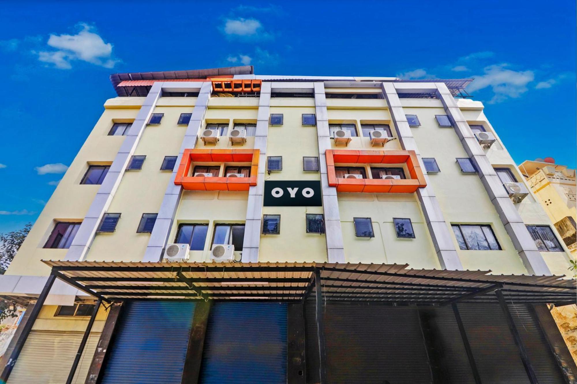 Super Collection O 77115 Vaishnavi Palace Hyderabad Exterior foto