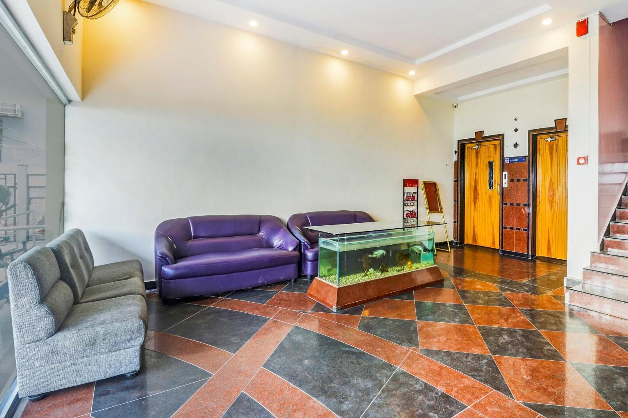 Super Collection O 77115 Vaishnavi Palace Hyderabad Exterior foto